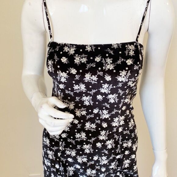 Reformation 90s Style Floral Velvet Spaghetti Strap Mini Slip Dress - Picture 2 of 6
